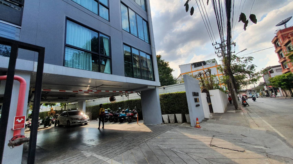 ขายคอนโดปิ่นเกล้า จรัญสนิทวงศ์ : SNS019 **สถานะตามภาพปก ขายพร้อมผู้เช่า** ไลบรารี่ เฮ้าส์ ราคาไม่ถึง 2 ล้าน ห้องสวยพร้อมอยู่ ปล่อยเช่าง่าย ผมรับประกัน