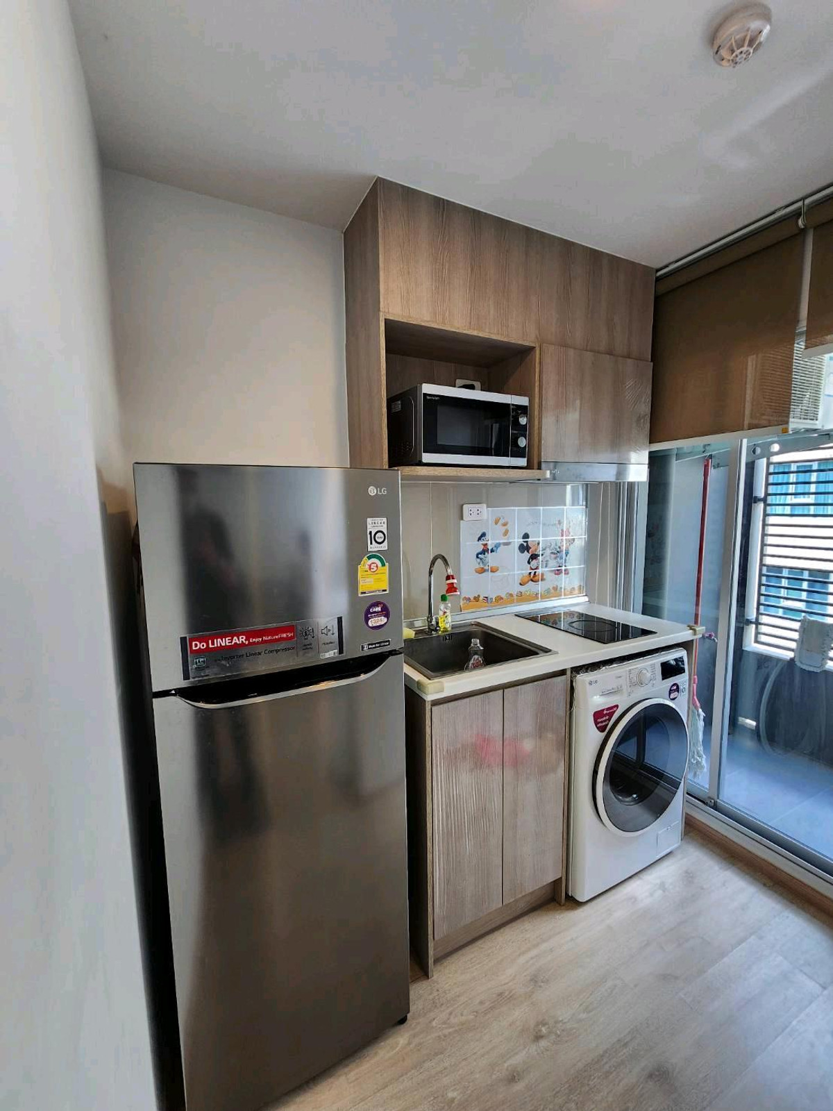 ให้เช่าคอนโดเกษตรศาสตร์ รัชโยธิน : 💥💥💥ให้เช่า พร้อมเข้าอยู่ 💥💥💥 Elio Del Moss สตูดิโอ ราคา 9,500 บาท เครื่องใช้ไฟฟ้าครบ ติดต่อ โทร 094-565-6351 POPPY