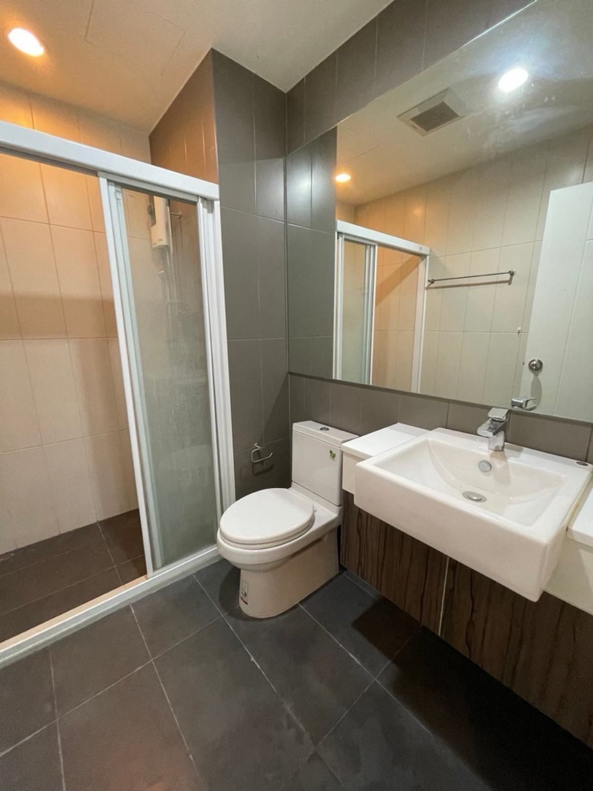 For RentCondoRatchadapisek, Huaikwang, Suttisan : Centric radchada hauikwangNew room