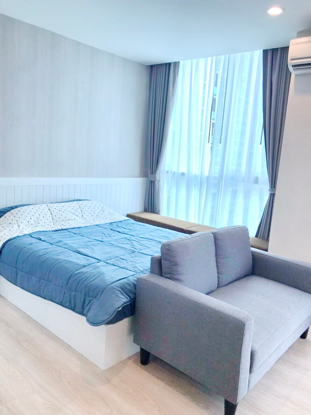 ให้เช่าคอนโดรัชดา ห้วยขวาง : 1118♛ให้เช่าคอนโด 1 ห้องนอน♙โนเบิล รีวอลฟ์ รัชดา♜MRTศูนย์วัฒนธรรม∞099-5919653,065-9423251🜲Line@sureresidence