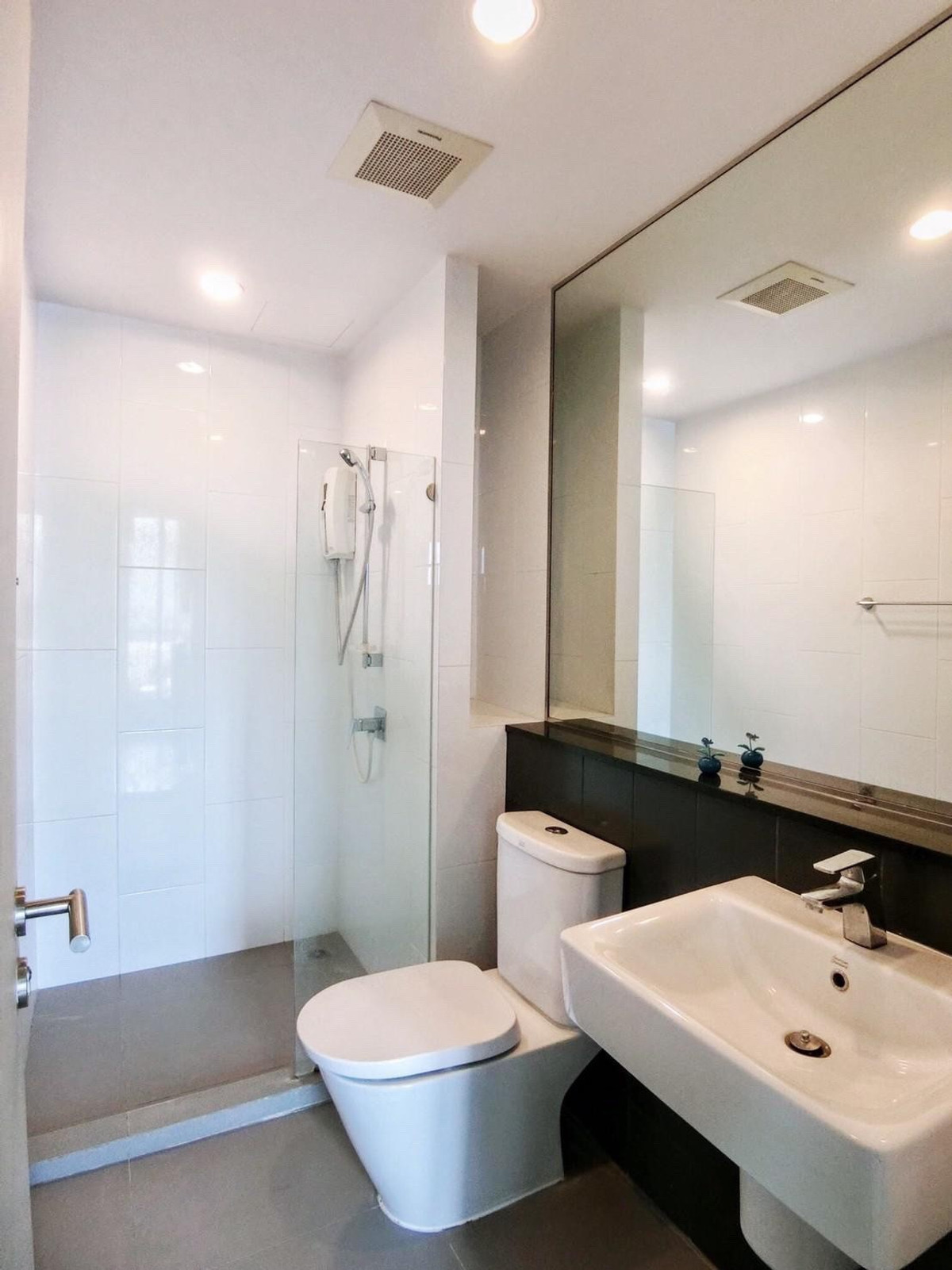 ให้เช่าคอนโดบางนา แบริ่ง ลาซาล : ให้เช่า คอนโดเดอะแกลลอรี่ แบริ่ง 1ห้องนอนชั้น14 ห้องมุม (RT-01)