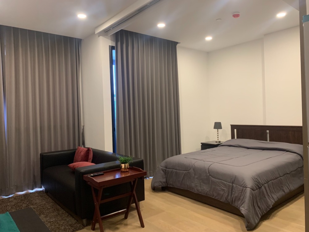 For SaleCondoSiam Paragon ,Chulalongkorn,Samyan : Urgent sale ASHTON CHULA SILOM 1 bedroom 32.50 sqm. New room fully furnished, ready on high floor Lumpini park view only 8.39 million