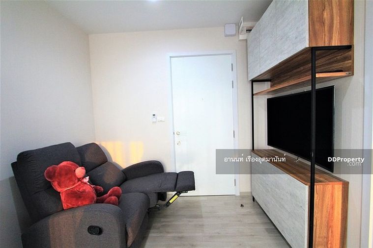 For RentCondoNonthaburi, Bang Yai, Bangbuathong : **Status as shown in the cover photo** **The room is now available. Newly decorated, ready to move in** For rent: Plum condo central, has washing machine, 2nd, 3rd, 7th floor, Central view, Ikea. There are still rooms available.