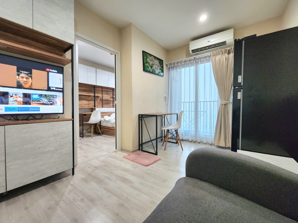 For RentCondoNonthaburi, Bang Yai, Bangbuathong : **Status as shown in the cover photo** **The room is now available. Newly decorated, ready to move in** For rent: Plum condo central, has washing machine, 2nd, 3rd, 7th floor, Central view, Ikea. There are still rooms available.