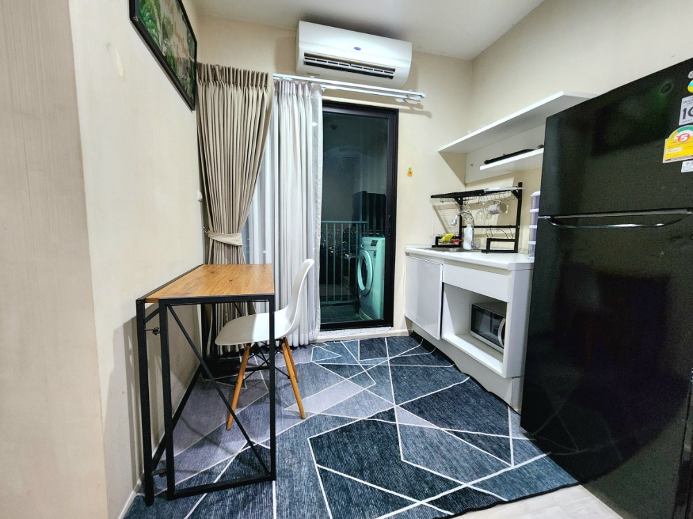 For RentCondoNonthaburi, Bang Yai, Bangbuathong : **Status as shown in the cover photo** **The room is now available. Newly decorated, ready to move in** For rent: Plum condo central, has washing machine, 2nd, 3rd, 7th floor, Central view, Ikea. There are still rooms available.