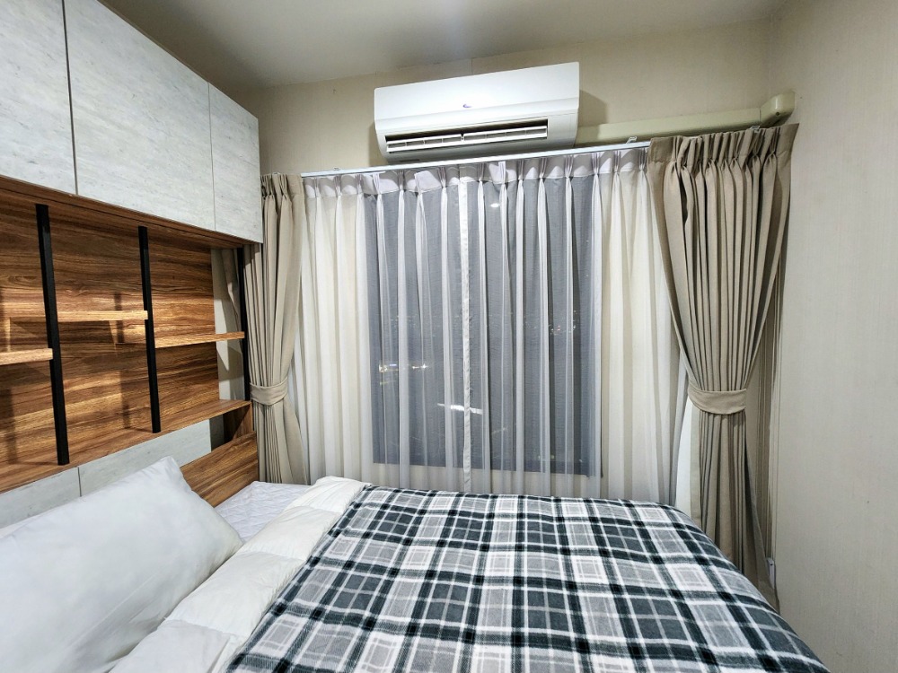 For RentCondoNonthaburi, Bang Yai, Bangbuathong : **Status as shown in the cover photo** **The room is now available. Newly decorated, ready to move in** For rent: Plum condo central, has washing machine, 2nd, 3rd, 7th floor, Central view, Ikea. There are still rooms available.