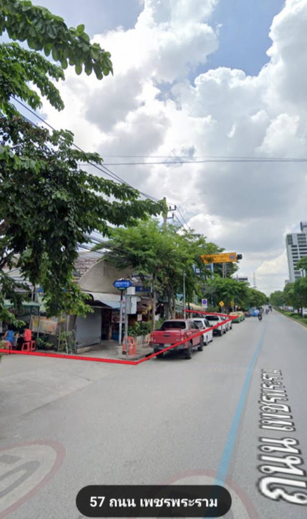 For SaleLandRama9, Petchburi, RCA : ขายที่ดิน ถนนเพชรพระราม (ถนนพระราม 9 ตัดกับถนนเพชรบุรี) 500 ตารางวา 240,000,000 บาท ซอยเพชรพระราม 5 ติด Bridgestone เยื้องกับ Lexus ใกล้ทางด่วน เหมาะสร้างอาคารสูง เบื้องต้นได้ 23 ชั้น (66 เมตร)