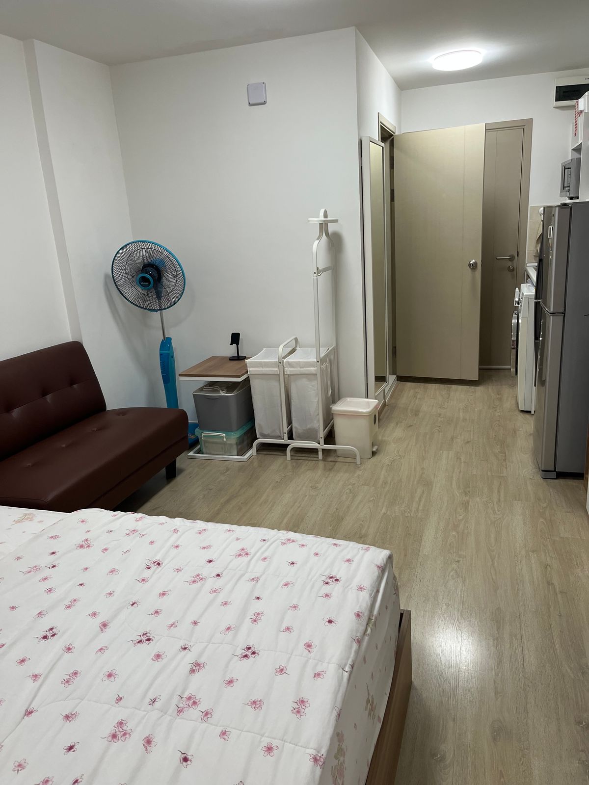 ขายคอนโดอ่อนนุช อุดมสุข : เอลลิโอ สุขุมวิท 64 เฟอร์นิเจอร์ครบ ขายราคาพิเศษ 1.35ล้าน 