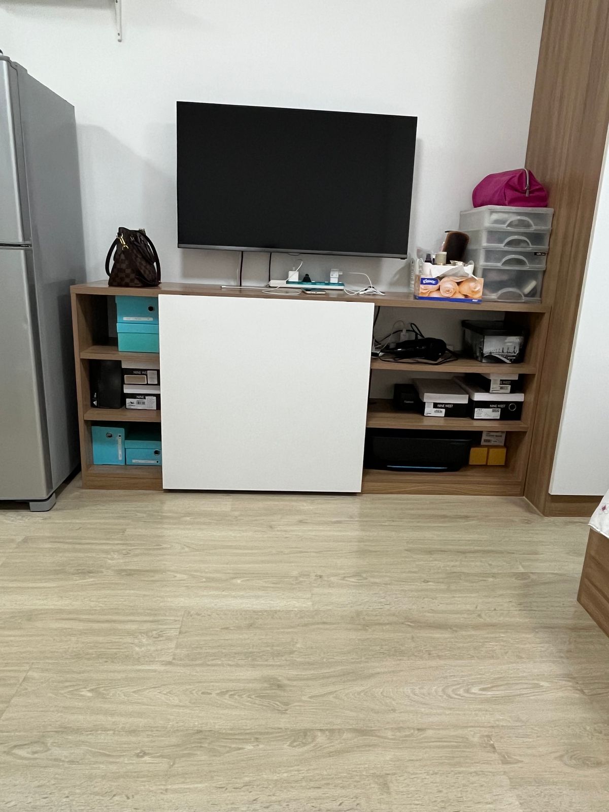 ขายคอนโดอ่อนนุช อุดมสุข : เอลลิโอ สุขุมวิท 64 เฟอร์นิเจอร์ครบ ขายราคาพิเศษ 1.35ล้าน 