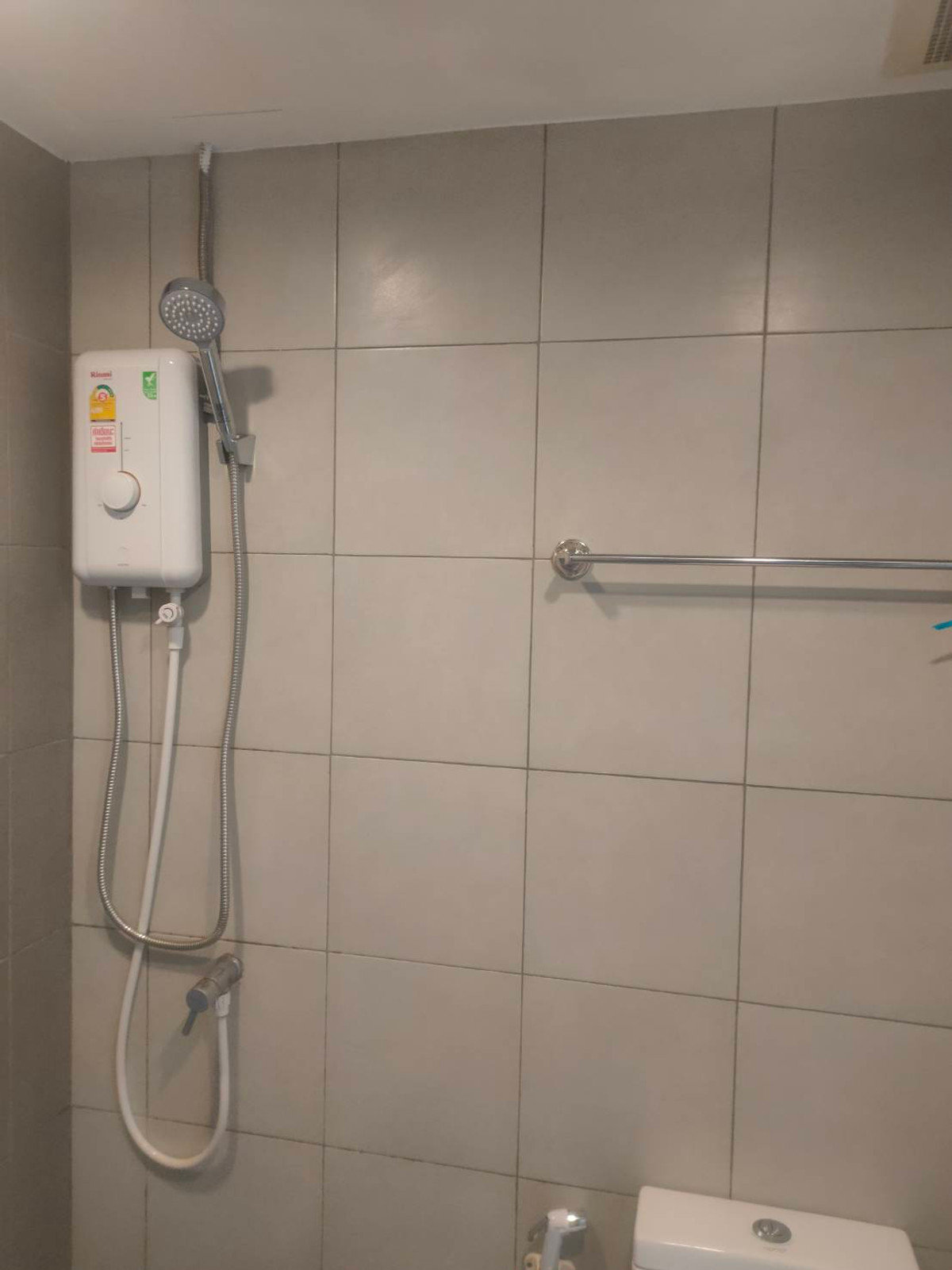 For RentCondoOnnut, Udomsuk : Ellio Sukhumvit 64, complete with 7500 baht. Book now !!!