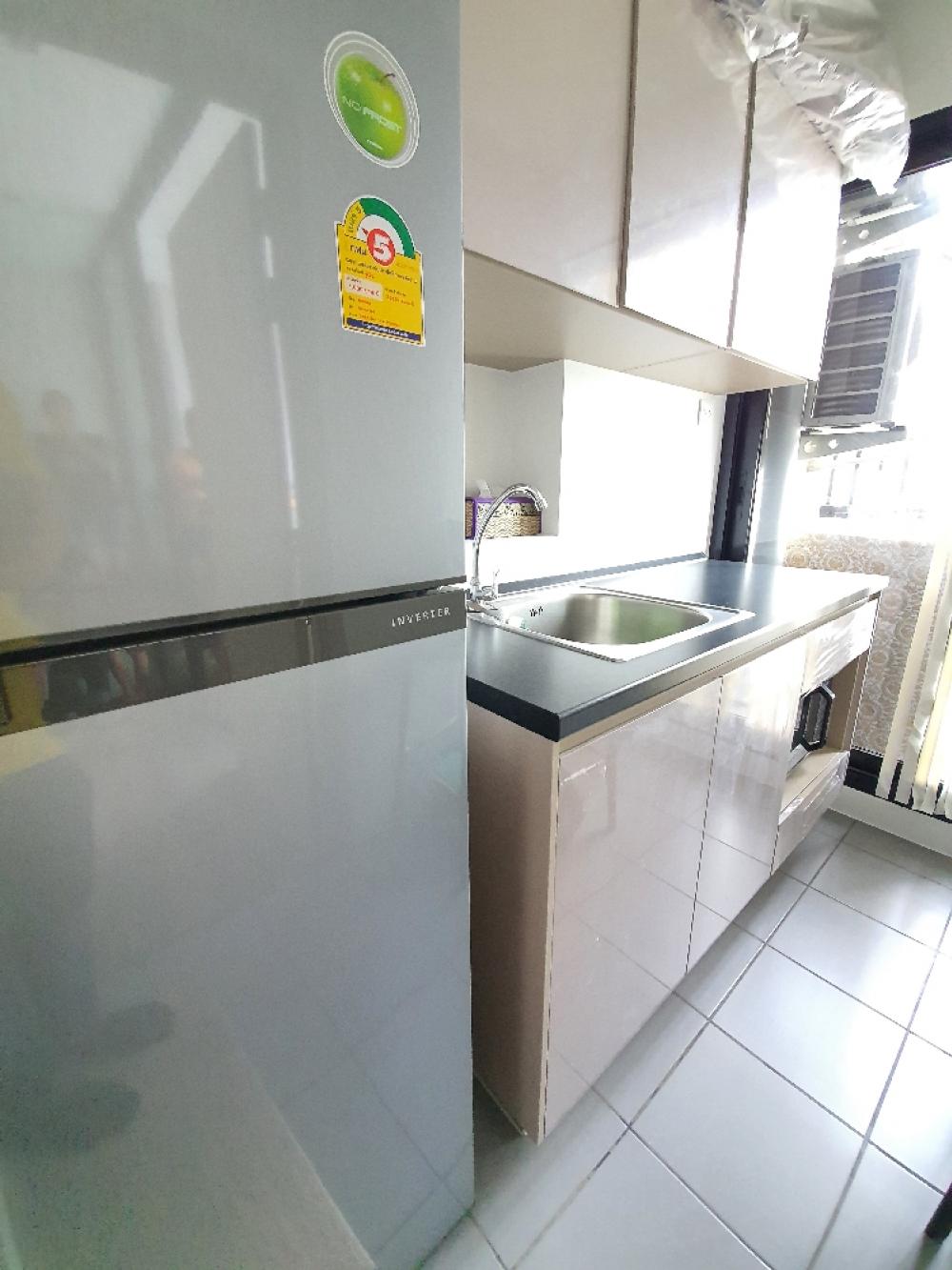 For RentCondoRattanathibet, Sanambinna : For rent, politan rive, 49th floor, size 25 sq m, beautiful decoration, fully furnished. Ready to move into the new room