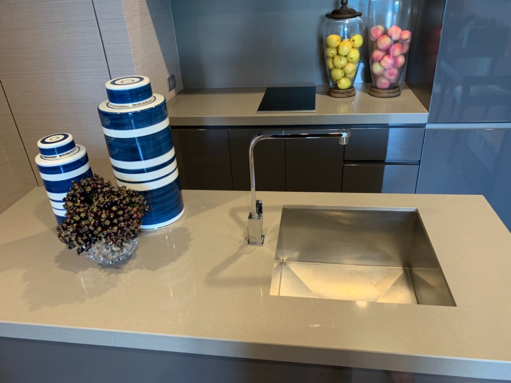 ให้เช่าคอนโดสาทร นราธิวาส : Condo diplomat sathorn for rent