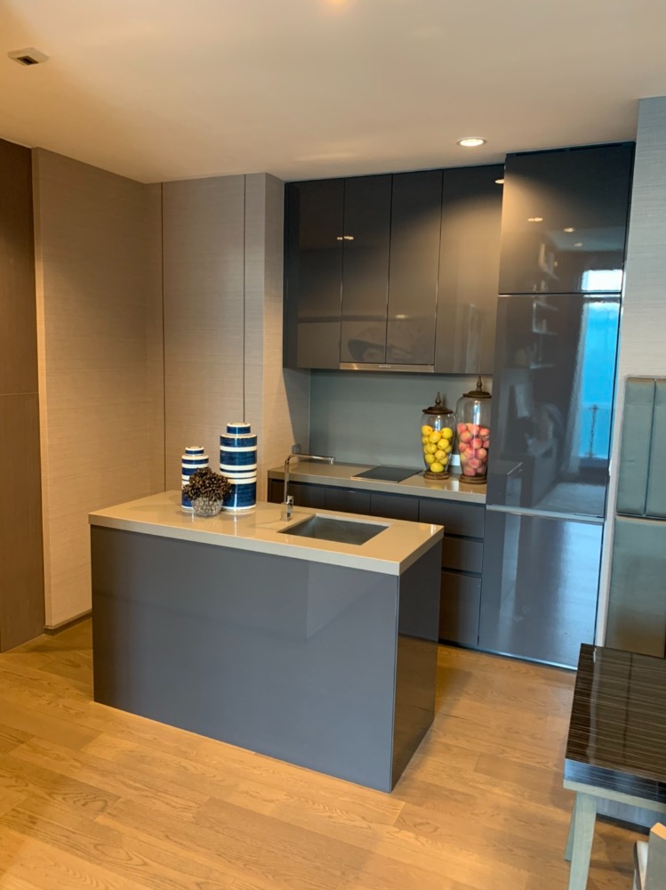 ให้เช่าคอนโดสาทร นราธิวาส : Condo diplomat sathorn for rent