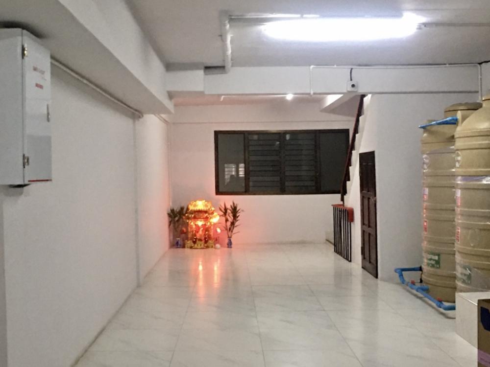 For SaleShop HouseEakachai, Bang Bon : For sale: 7-11 business, commercial building with new rental rooms, full of tenants, good returns, Ekkachai Road, Kamnan Maen