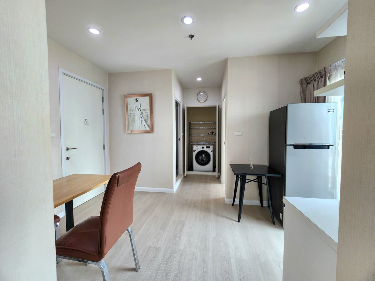 For RentCondoNonthaburi, Bang Yai, Bangbuathong : Condition is as shown in the cover photo** Price can be negotiated!! There is a washing machine. and water filter** 2 bedroom room for rent with very complete items, Plum Condo Central Station Phase 1, the owner is very kind!!