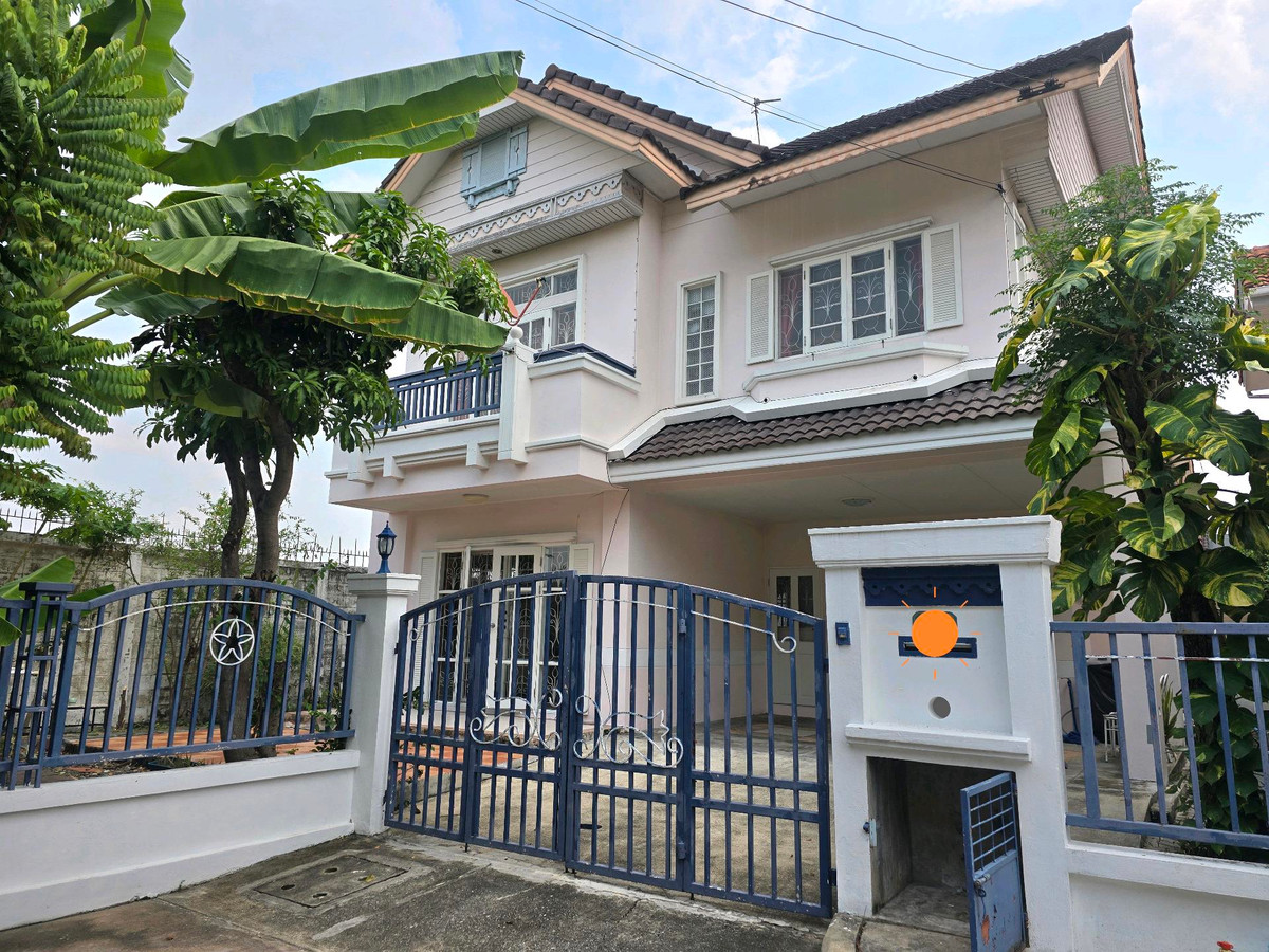 For RentHouseMin Buri, Romklao : For rent: 2-storey detached house, 65 sq m (corner), Ramkhamhaeng Road 190, near Khwan Riam Floating Market, for rent 18,000/month