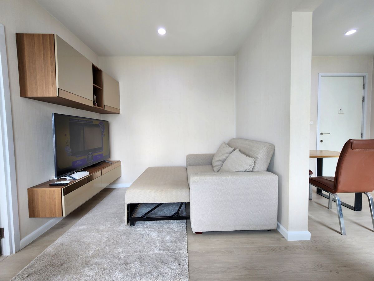 For RentCondoNonthaburi, Bang Yai, Bangbuathong : Condition is as shown in the cover photo** Price can be negotiated!! There is a washing machine. and water filter** 2 bedroom room for rent with very complete items, Plum Condo Central Station Phase 1, the owner is very kind!!