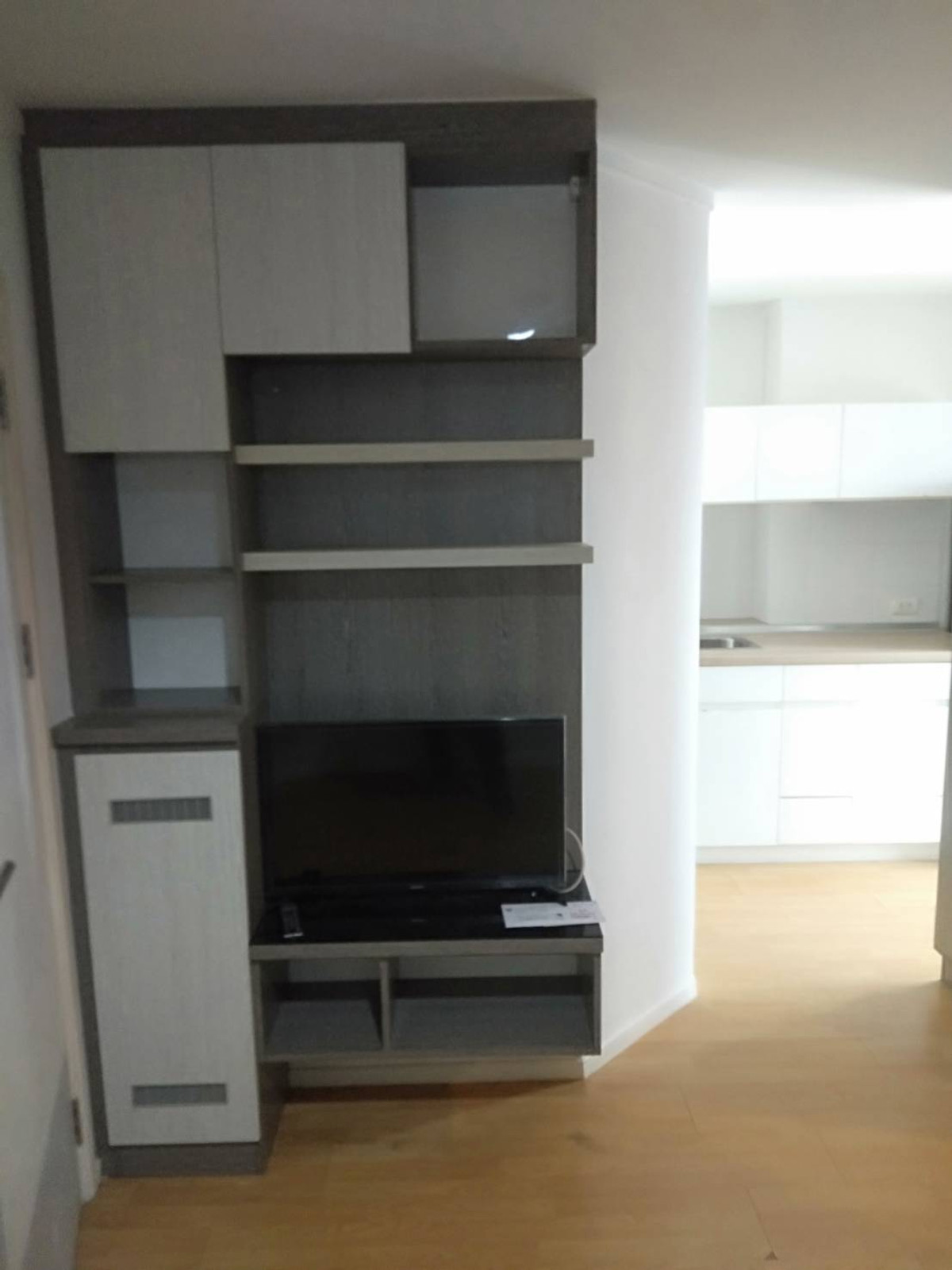 ให้เช่าคอนโดพัฒนาการ ศรีนครินทร์ : 💥เช่า! ลุมพินี เพลส ศรีนครินทร- หัวหมาก ขนาด 27 ตรม ตึก B ชั้น 15 ราคา 9,500 บาท พร้อมเฟอร์และเครื่องใช้ไฟฟ้า