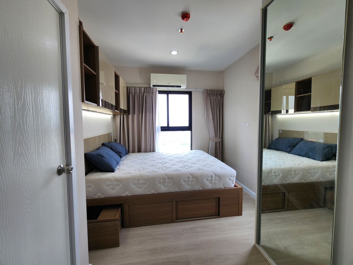 For RentCondoNonthaburi, Bang Yai, Bangbuathong : Condition is as shown in the cover photo** Price can be negotiated!! There is a washing machine. and water filter** 2 bedroom room for rent with very complete items, Plum Condo Central Station Phase 1, the owner is very kind!!