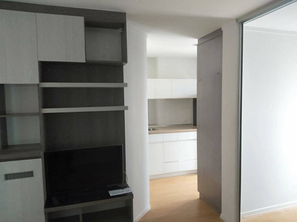 ให้เช่าคอนโดพัฒนาการ ศรีนครินทร์ : 💥เช่า! ลุมพินี เพลส ศรีนครินทร- หัวหมาก ขนาด 27 ตรม ตึก B ชั้น 15 ราคา 9,500 บาท พร้อมเฟอร์และเครื่องใช้ไฟฟ้า