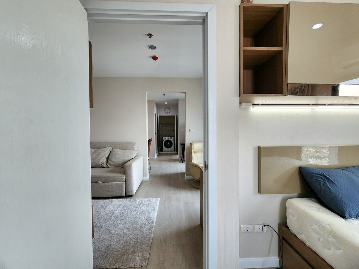 For RentCondoNonthaburi, Bang Yai, Bangbuathong : Condition is as shown in the cover photo** Price can be negotiated!! There is a washing machine. and water filter** 2 bedroom room for rent with very complete items, Plum Condo Central Station Phase 1, the owner is very kind!!