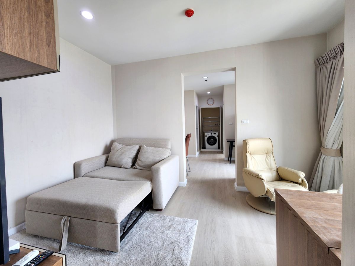 For RentCondoNonthaburi, Bang Yai, Bangbuathong : Condition is as shown in the cover photo** Price can be negotiated!! There is a washing machine. and water filter** 2 bedroom room for rent with very complete items, Plum Condo Central Station Phase 1, the owner is very kind!!