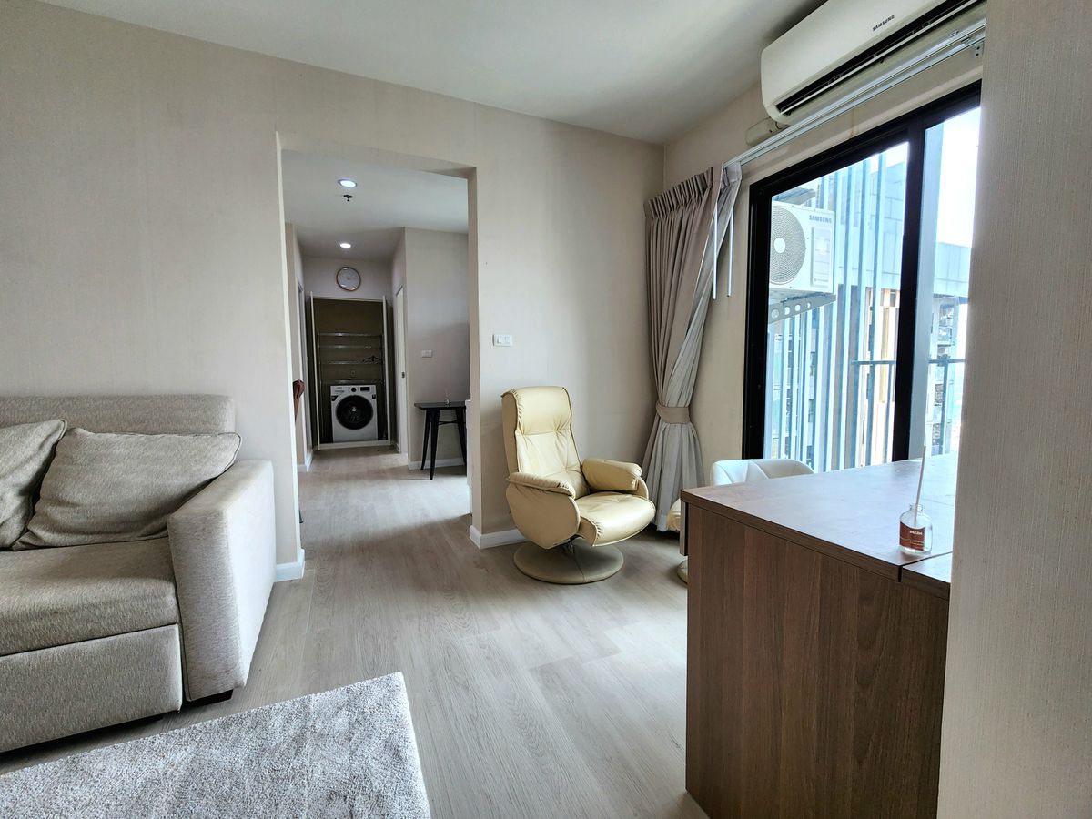 For RentCondoNonthaburi, Bang Yai, Bangbuathong : Condition is as shown in the cover photo** Price can be negotiated!! There is a washing machine. and water filter** 2 bedroom room for rent with very complete items, Plum Condo Central Station Phase 1, the owner is very kind!!