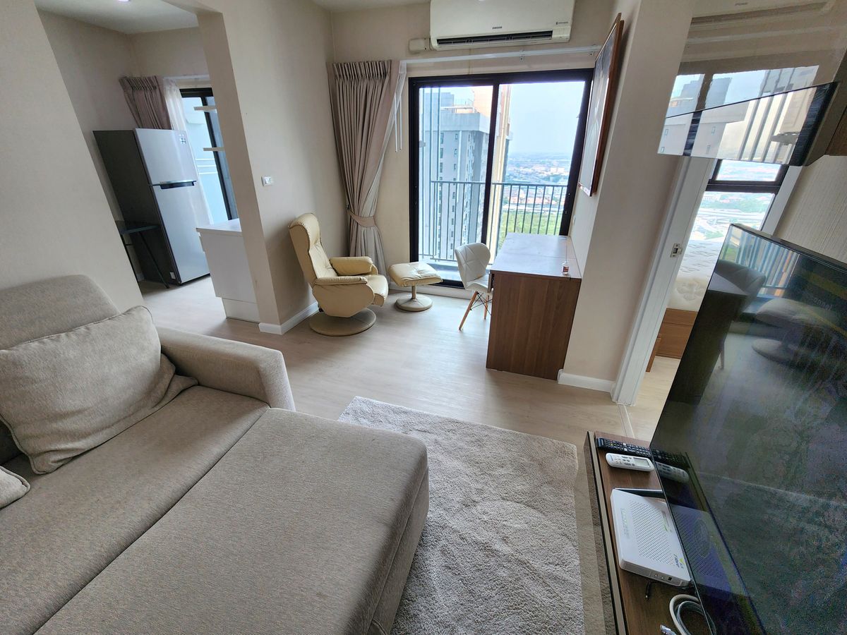 For RentCondoNonthaburi, Bang Yai, Bangbuathong : Condition is as shown in the cover photo** Price can be negotiated!! There is a washing machine. and water filter** 2 bedroom room for rent with very complete items, Plum Condo Central Station Phase 1, the owner is very kind!!