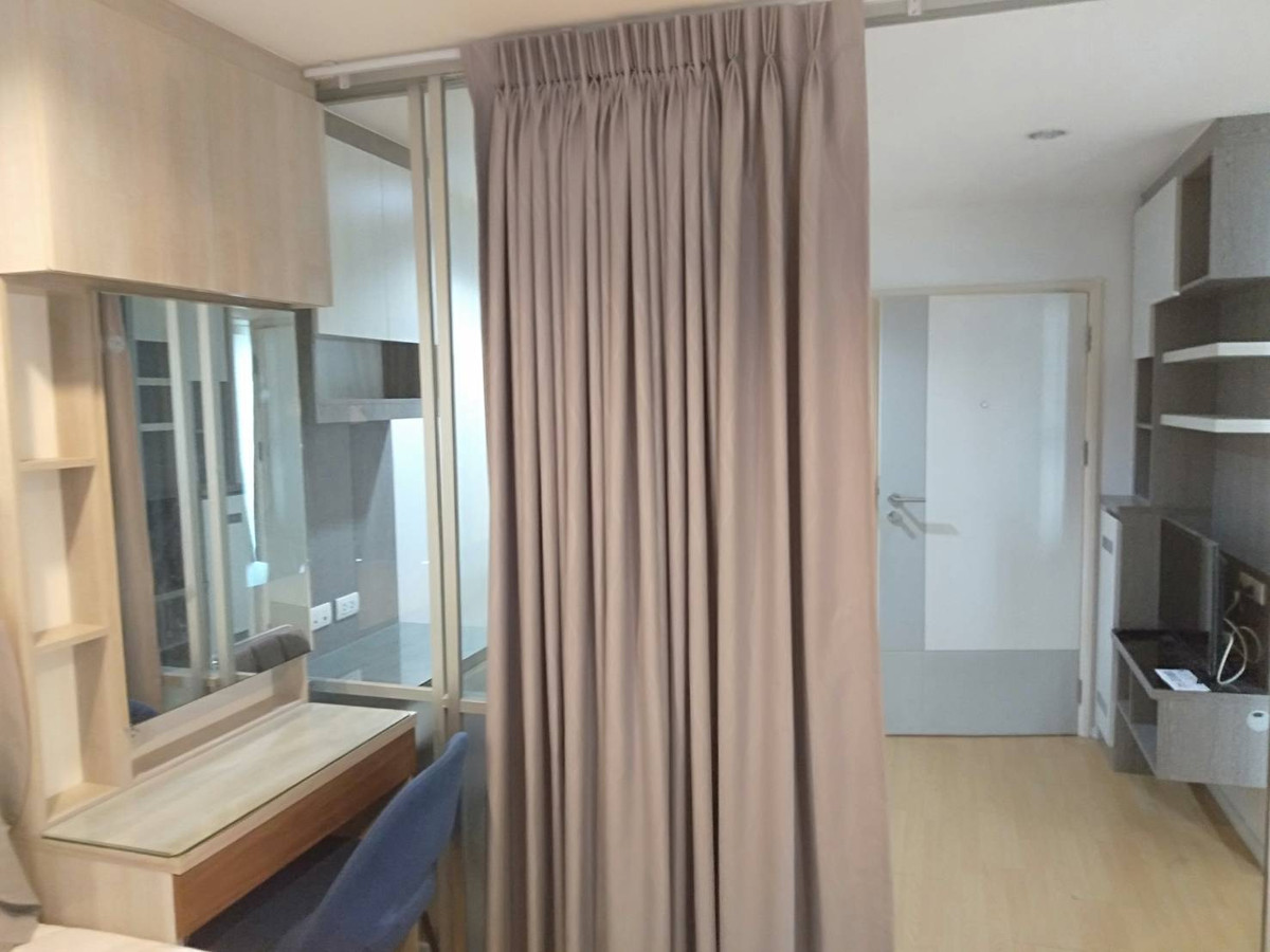 For RentCondoPattanakan, Srinakarin : 💥For rent!!! Lumpini Place Srinakarin-Hua Mak, size 27 sq m., Building B, 10th floor, price 9,500 baht, with furniture and appliances.