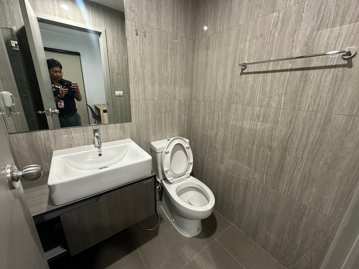 For RentCondoBang kae, Phetkasem : 🎨 For rent!! 1 bedroom, 1 bathroom, 29th floor, Building C, only 11,500 baht! (Room available 7/5/69) //The Parkland Phetkasem 56 near MRT Phasi Charoen, call 0653562745 The Toy💛