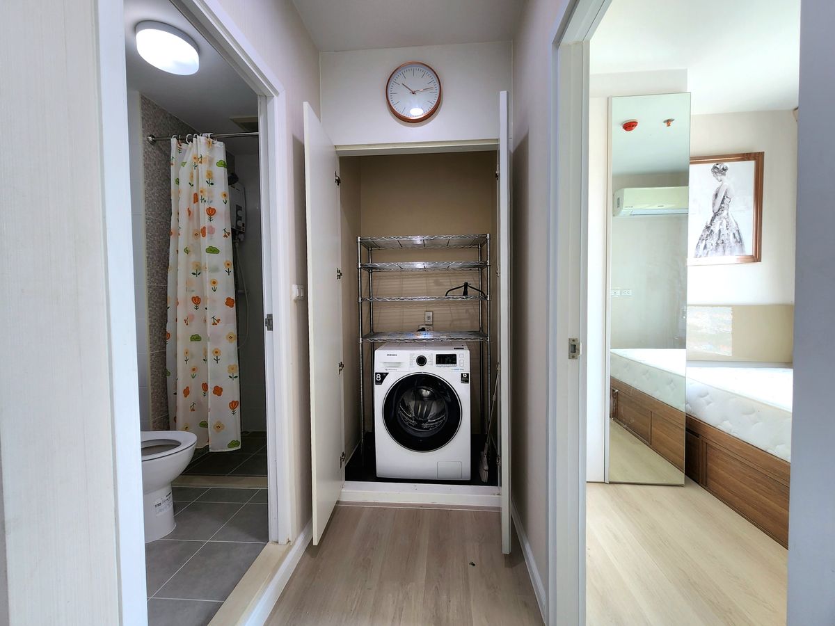 For RentCondoNonthaburi, Bang Yai, Bangbuathong : Condition is as shown in the cover photo** Price can be negotiated!! There is a washing machine. and water filter** 2 bedroom room for rent with very complete items, Plum Condo Central Station Phase 1, the owner is very kind!!
