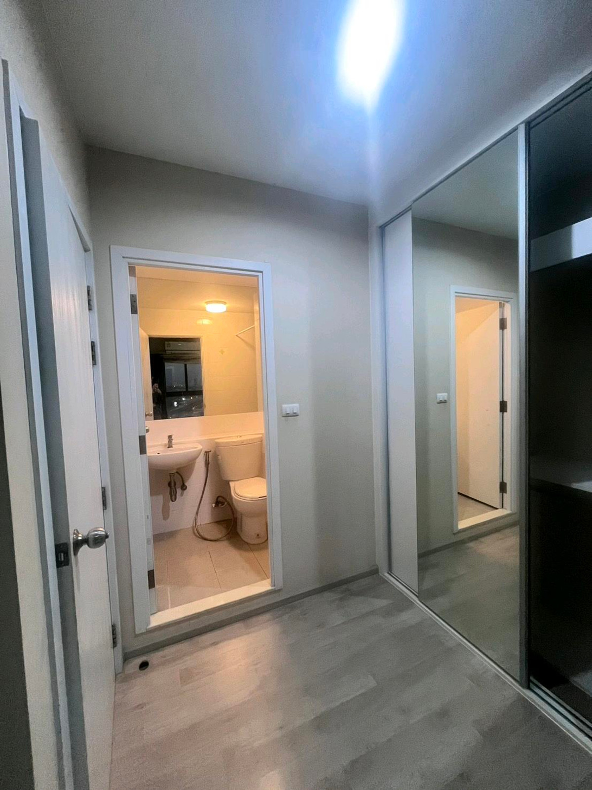 For RentCondoNonthaburi, Bang Yai, Bangbuathong : For rent, Plum Condo, Central Station Phase 1, next to Westgate Mall, ready to move in, free common area, free parking.