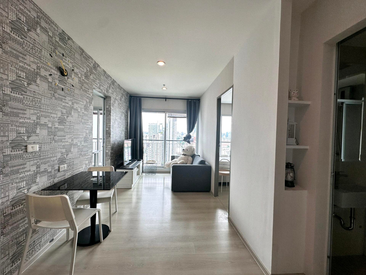 ให้เช่าคอนโดรัชดา ห้วยขวาง : Official(ฝ่ายขายของนิติมั่นใจได้100%). ไลฟ์รัชดาภิเษก For rent(ให้เช่า) 2 bedroom  47Sq.m !!20,000baht