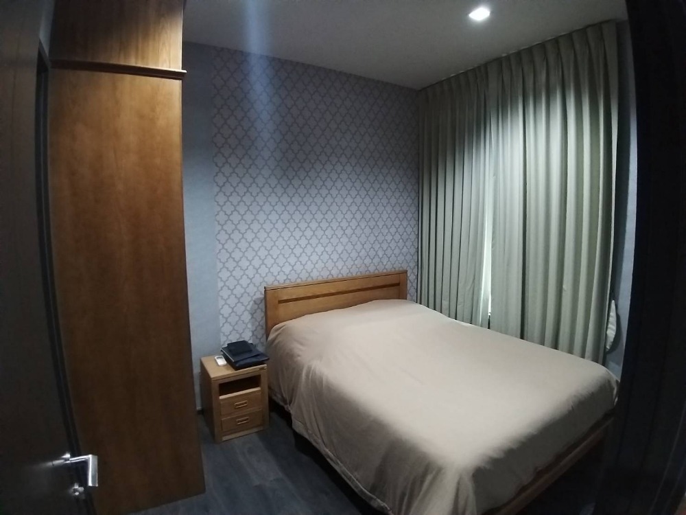 ให้เช่าคอนโดสุขุมวิท อโศก ทองหล่อ : ให้เช่า Edge Sukhumvit 23  คอนโด เอดจ์ สุขุมวิท 23 คอนโดสุขุมวิท ชั้น 26 ห้อง 1Bed  30.50 ตร.ม. ห้องตกแต่งพร้อมอยู่ ค่าเช่าเดือนละ 20,000 บาท