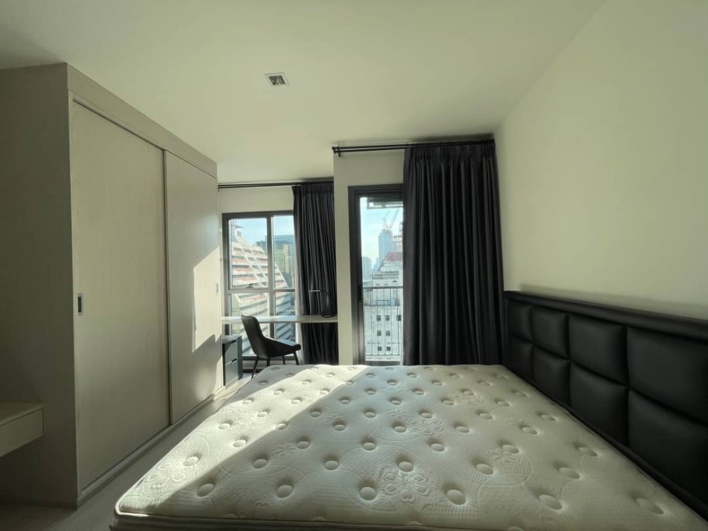 For RentCondoRatchathewi,Phayathai : for rent Rhythm Rangnam 28sqm