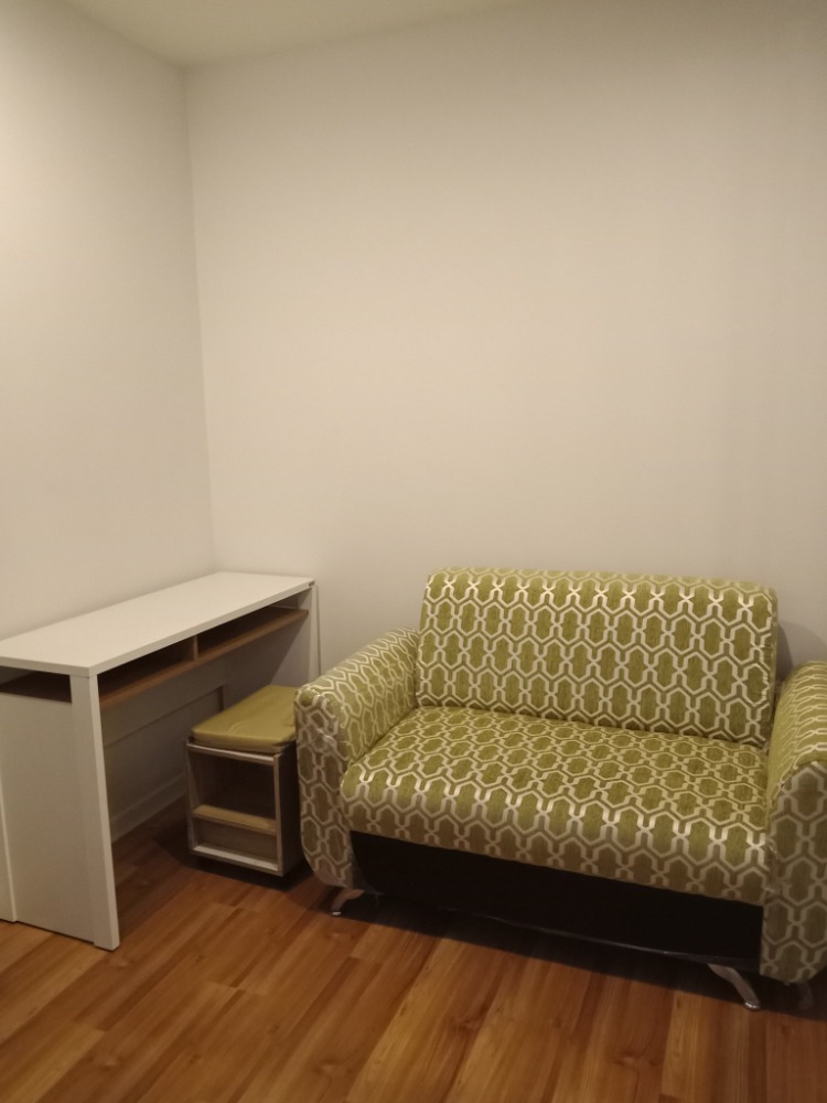 For RentCondoLadkrabang, Suwannaphum Airport : Condo for rent in front of Lat Krabang Industrial Estate, V Condo Lat Krabang (V condo Lat Krabang), Chalong Krung Road, near Lat Krabang Techno In front of Lat Krabang Industrial Estate, front building A2