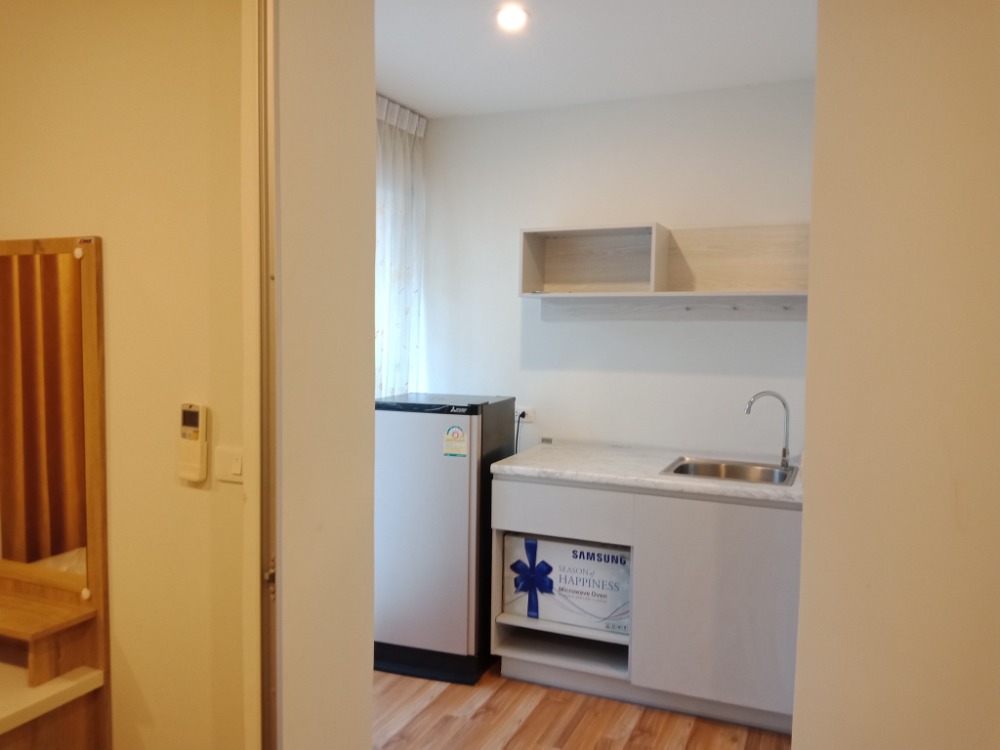 For RentCondoLadkrabang, Suwannaphum Airport : Condo for rent in front of Lat Krabang Industrial Estate, V Condo Lat Krabang (V condo Lat Krabang), Chalong Krung Road, near Lat Krabang Techno In front of Lat Krabang Industrial Estate, front building A2