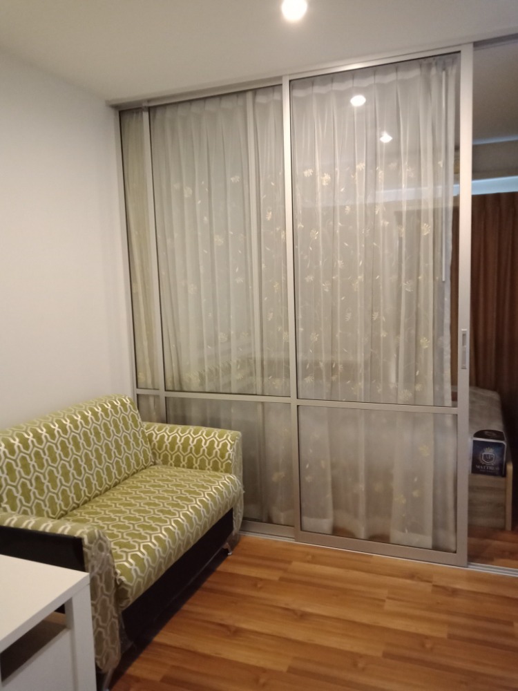 For RentCondoLadkrabang, Suwannaphum Airport : Condo for rent in front of Lat Krabang Industrial Estate, V Condo Lat Krabang (V condo Lat Krabang), Chalong Krung Road, near Lat Krabang Techno In front of Lat Krabang Industrial Estate, front building A2