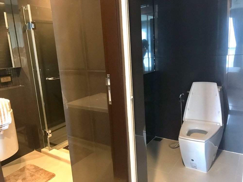 ให้เช่าคอนโดสาทร นราธิวาส : Condo rhythm sathorn  for rent