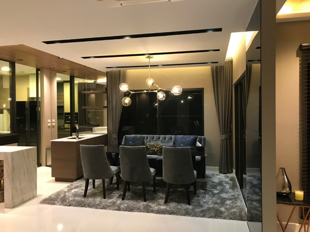 ขายบ้านบางแค เพชรเกษม : ขายบ้านเดี่ยว มัณฑนา กัลปพฤกษ์ วงแหวน บางแค 102 ตร.วา โครงการติดถนนใหญ่ หลังมุม หน้าโครงการ ทำเลสวยมาก สภาพใหม่ พร้อมตกแต่งใหม่