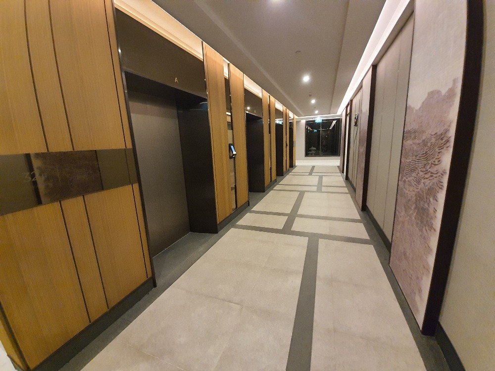 ให้เช่าคอนโดพระราม 9 เพชรบุรีตัดใหม่ RCA : the esse Singha for rent