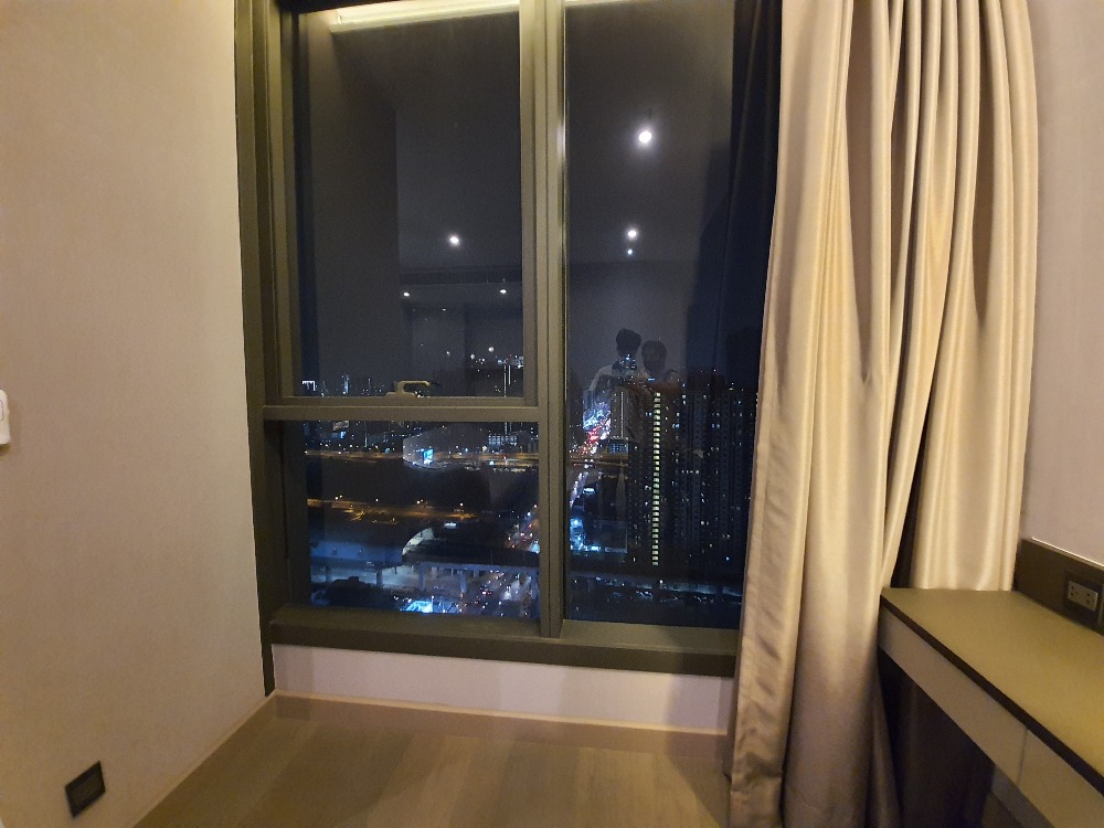 ให้เช่าคอนโดพระราม 9 เพชรบุรีตัดใหม่ RCA : the esse Singha for rent