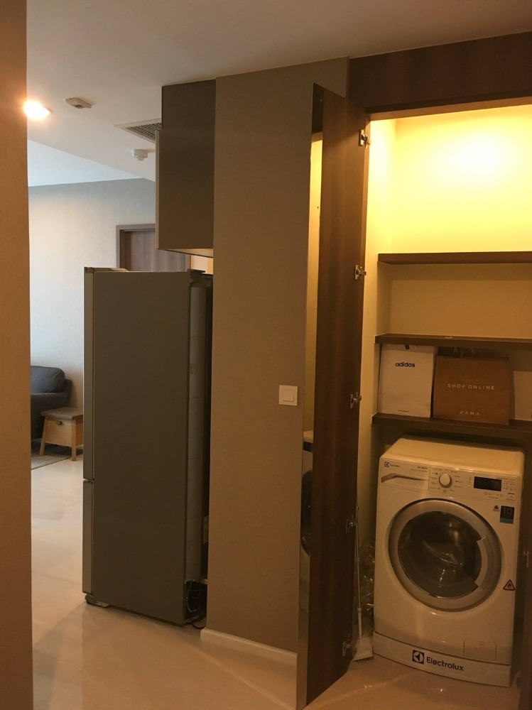 For RentCondoSathorn, Narathiwat : Condo menam residence for rent