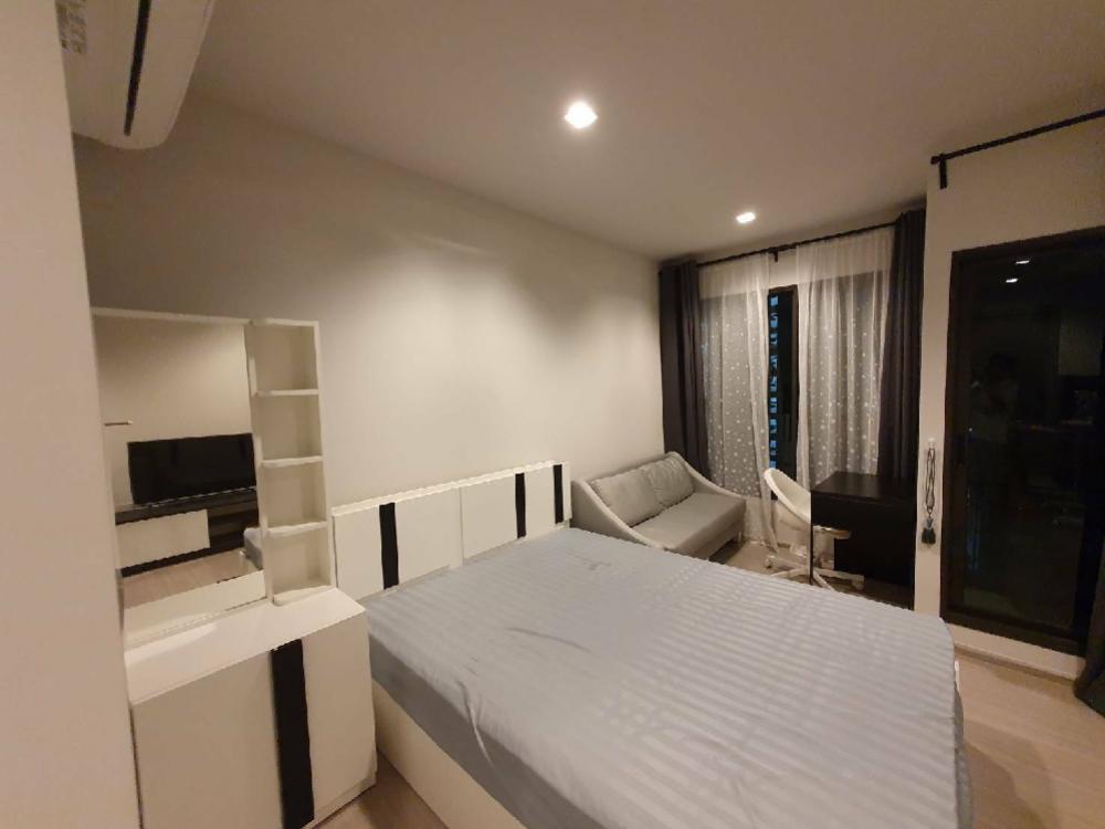 For RentCondoRama9, Petchburi, RCA : Available ‼ Studio room for Rent Life Asoke-Rama9