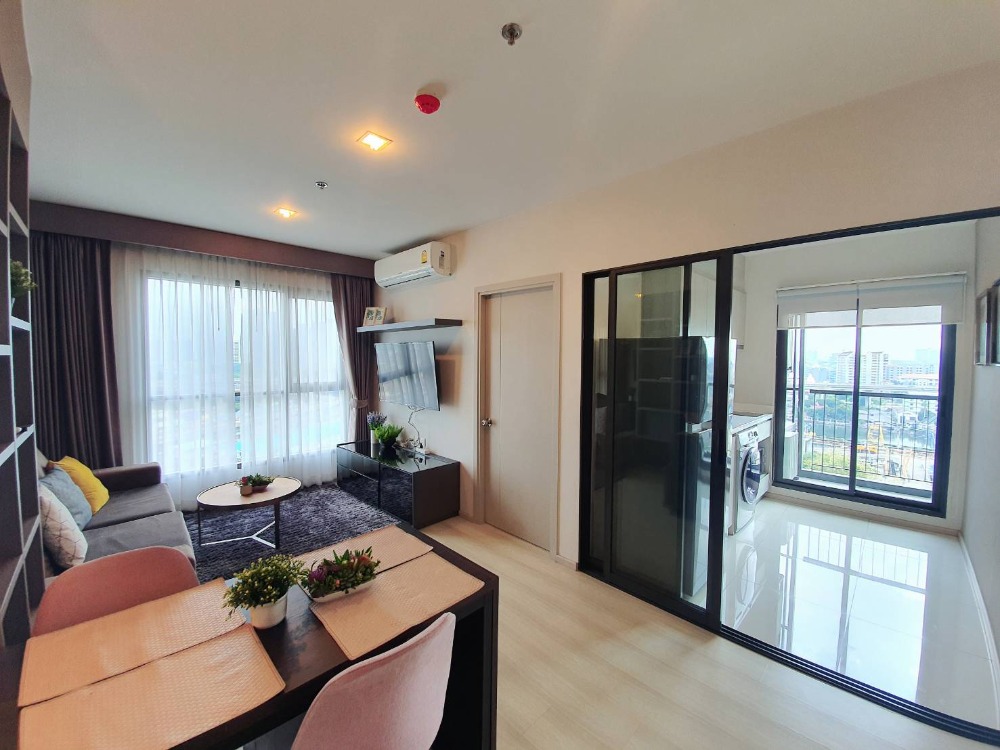 ขายคอนโดอ่อนนุช อุดมสุข : Sale Life48 2 bedroom Corner เลขที่บ้านสวยมงคล 15/89 ตำเเหน่งห้องมุมดีมาก เเต่งห้องสวยอย่างดีน่าอยู่มากครับ