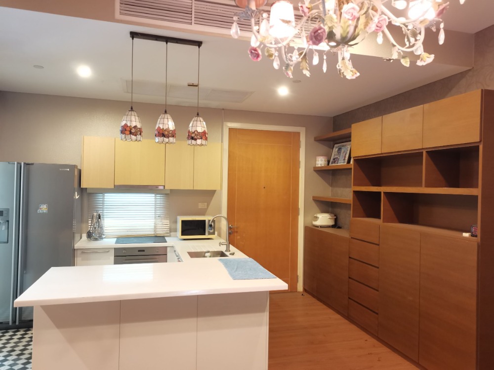For SaleCondoKasetsart, Ratchayothin : 🔥 new price adjustment Discount over half a million, best price, big room, good corner, good location, next to major and BTS.