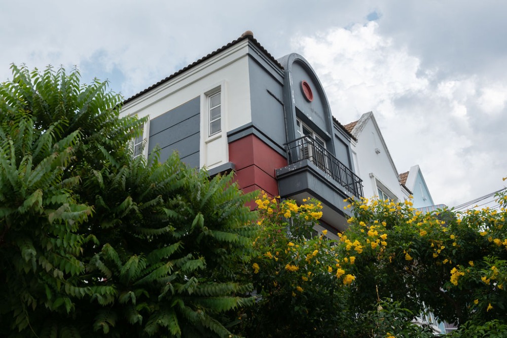 ให้เช่าโฮมออฟฟิศโชคชัย4 ลาดพร้าว71 : Home office ซอยลาดพร้าววังหิน 34 หมู่บ้านชาลิสา ตกแต่งพร้อม ให้เช่า
