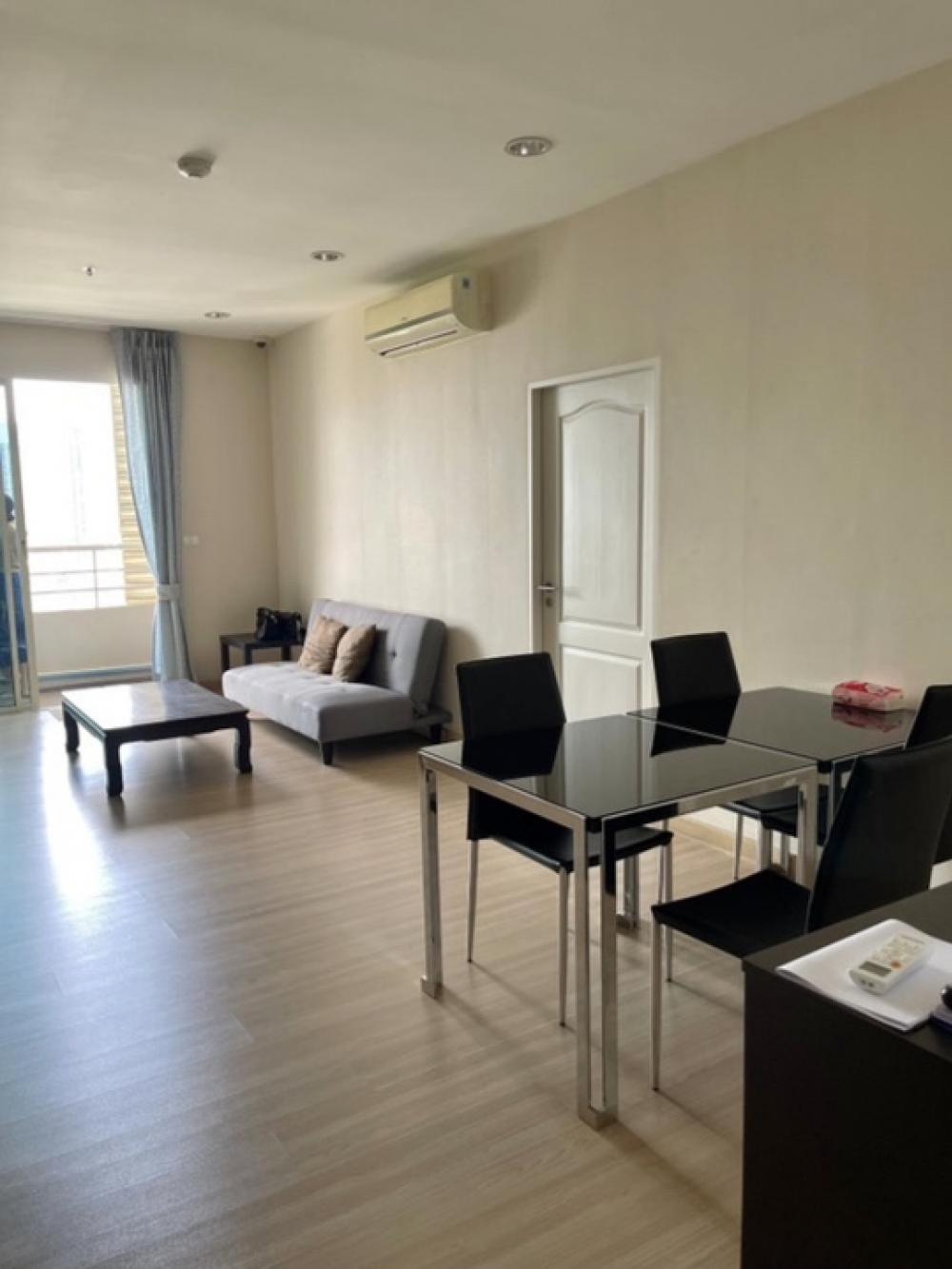 For RentCondoWongwianyai, Charoennakor : For rent The Lighthouse Type 2 BR. 2 BA. Floor 18th. 69.68 Sqm. BTS ICONSIAM