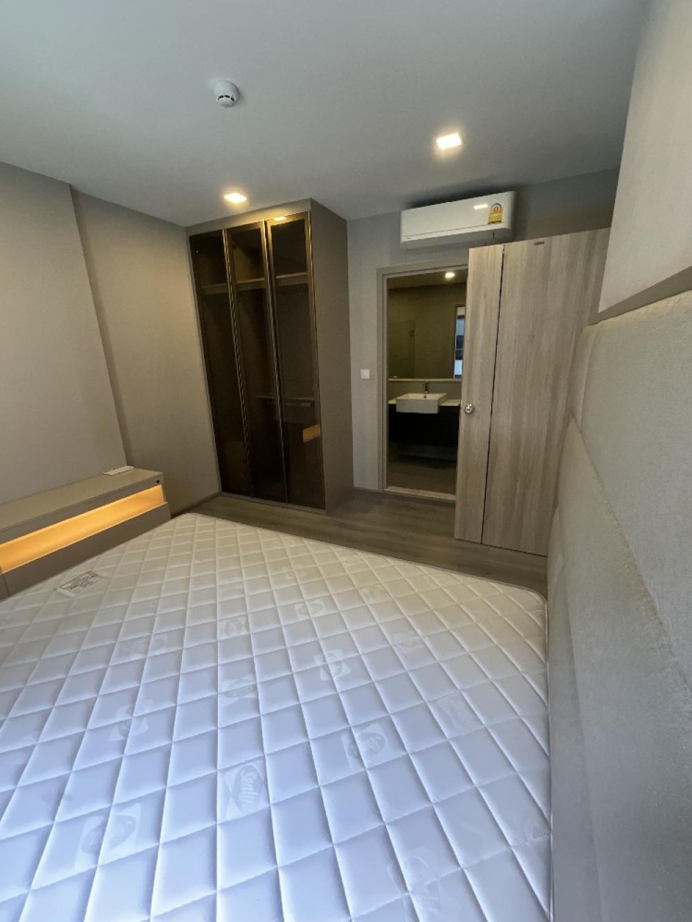 For RentCondoRattanathibet, Sanambinna : The Politant Breeze two bedroom,two bath room face South with swimming pool and Riverview