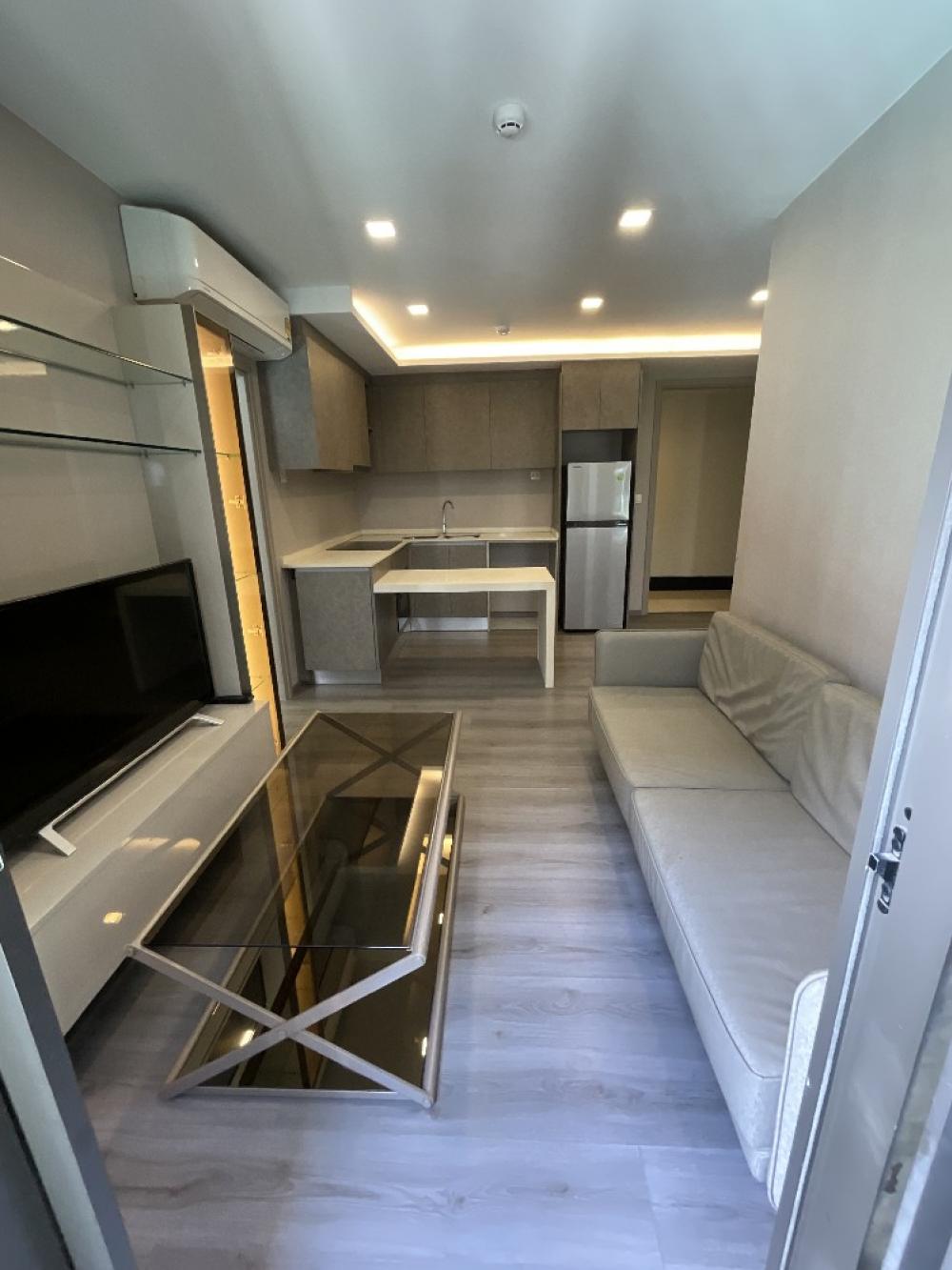 For RentCondoRattanathibet, Sanambinna : The Politant Breeze two bedroom,two bath room face South with swimming pool and Riverview